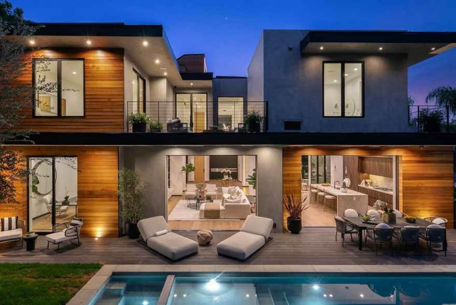 House with a pool